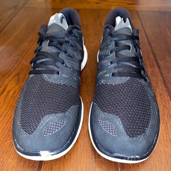 Size 10 Nike Free 5.0 Womens US Running Trainer - Picture 2 of 7